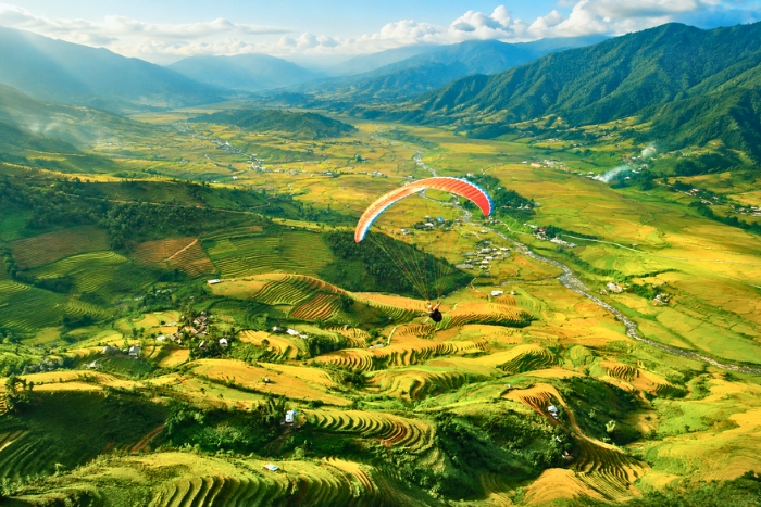 Paragliding over Khau Pha Pass during a Northern Vietnam trip