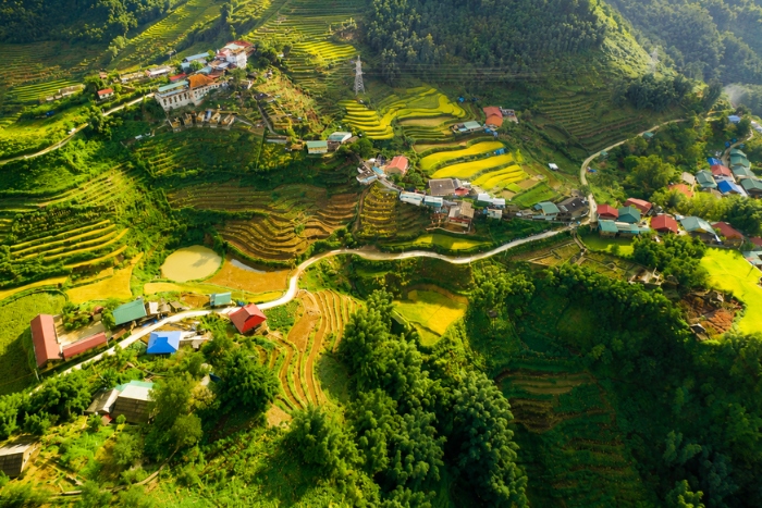 Cultural immersion during a Yen Bai Sapa Phu Tho 6 days tour