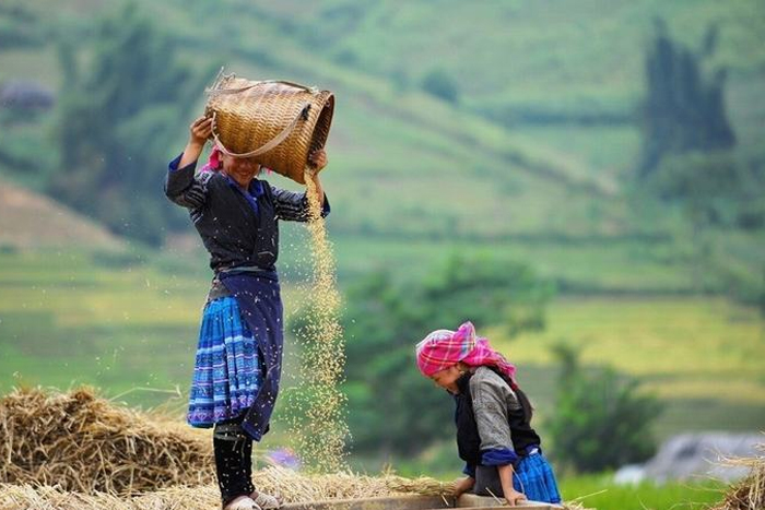 Local people in Tu Le Yen Bai