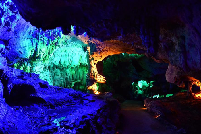  Visit fairy cave Yen Bai