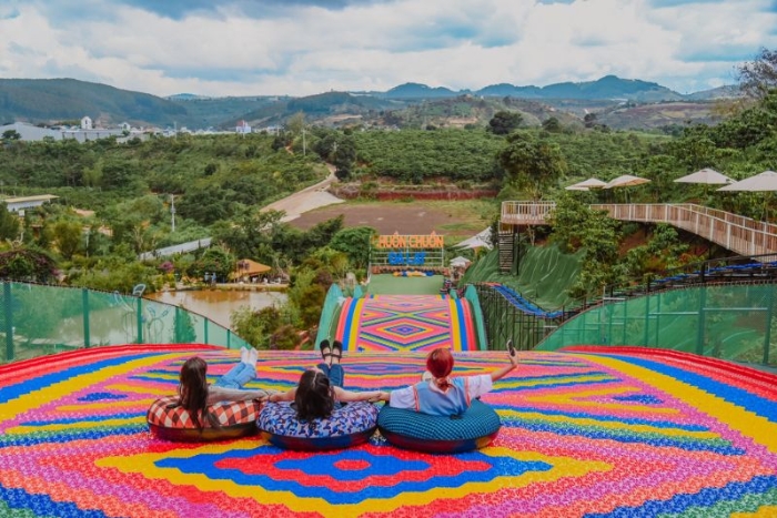 Visit Chuon Chuon Resort for fun and relaxation