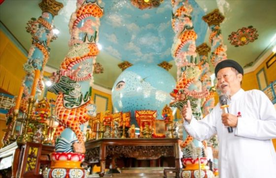Caodaism In Vietnam - Discover Top Caodai Temples Vietnam