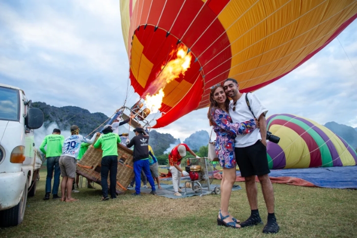 Hot air balloon ride in Vang Vieng