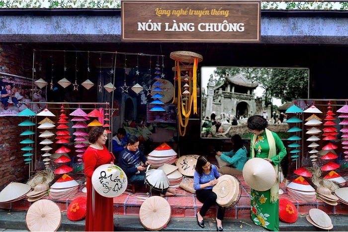 Chuong conical hat village in Hanoi