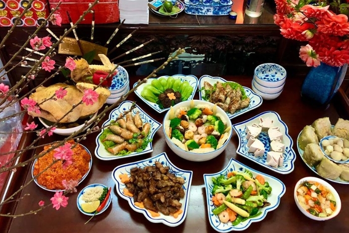 Tet  tray of the North on Tet holiday 