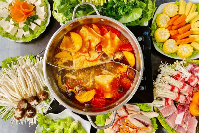 Vietnamese hot pot has distinct flavors between 3 regions