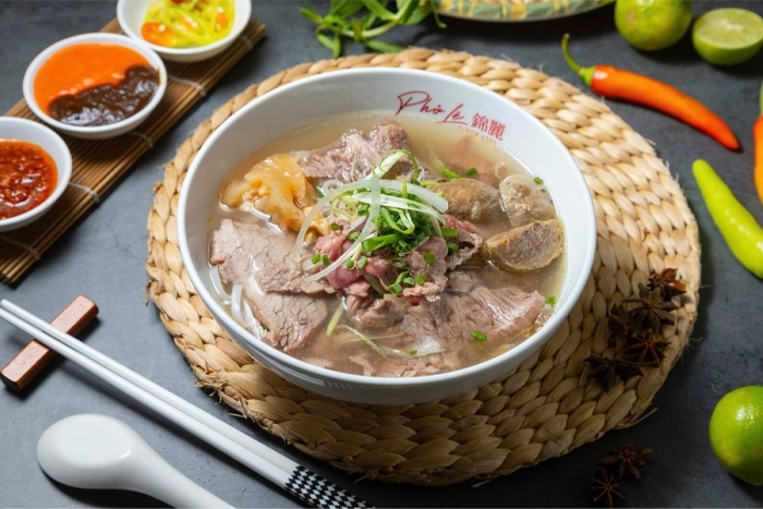 Exploring the cuisine in warm countries in March