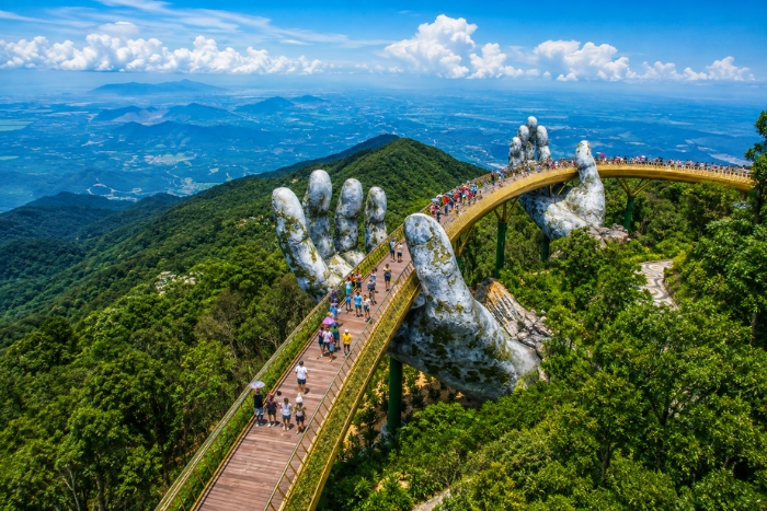 Traveling in August - Enjoy the most beautiful landscapes of the season