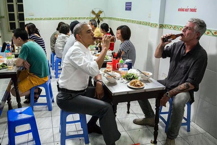The President Barack Obama enjoyed bun cha in Hanoi